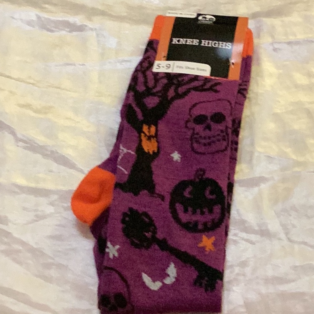NWT Unisex Socks Fun To Wear Closet Must Have
